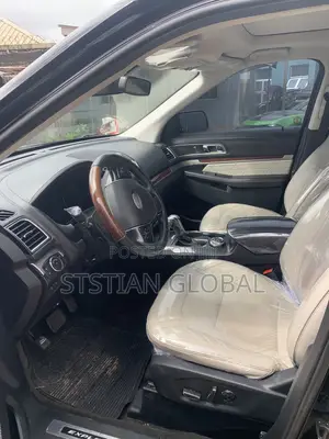 Ford Explorer Platinum AWD 2018 Black