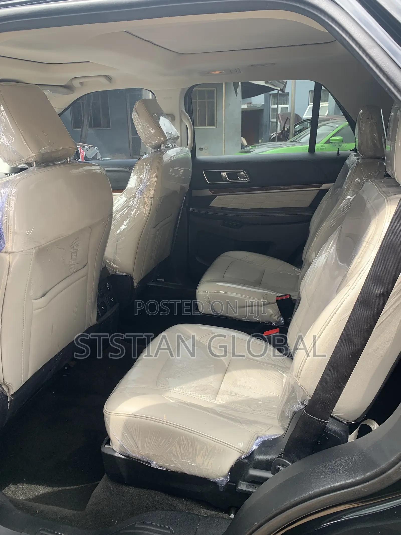 Ford Explorer Platinum AWD 2018 Black