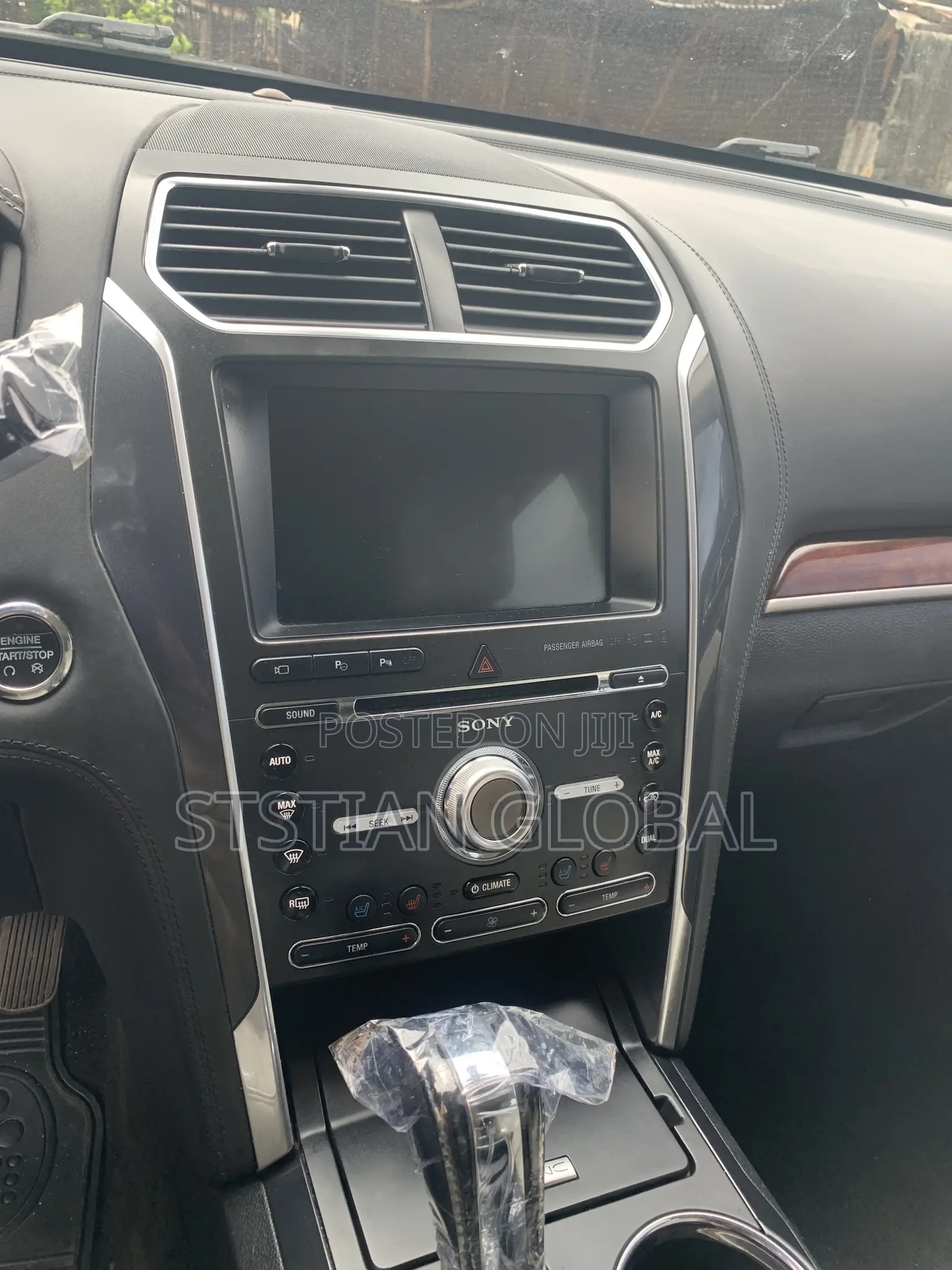 Ford Explorer Platinum AWD 2018 Black
