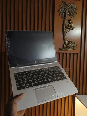 Laptop HP EliteBook 735 G5 8GB AMD Ryzen 5 SSD 256GB