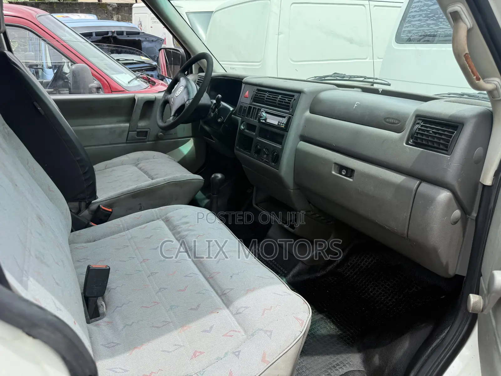 Volkswagen Transporter 2005 White