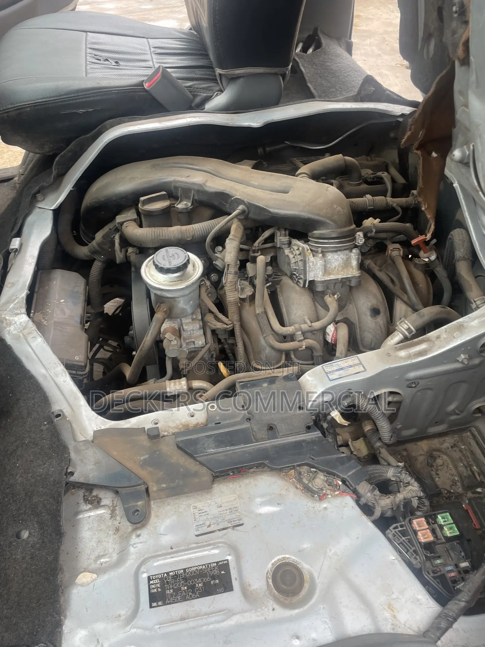 Toyota HiAce 2002 Silver