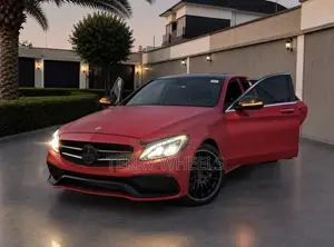 Mercedes-Benz C400 2016 Red