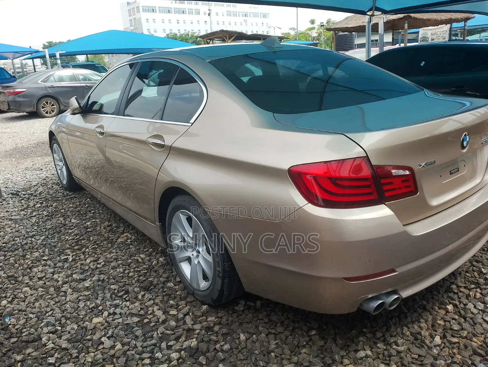 BMW 528i 2013 Gold