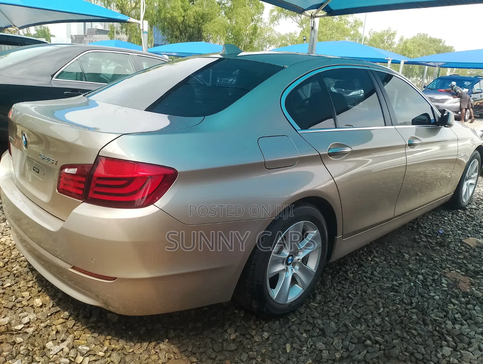 BMW 528i 2013 Gold