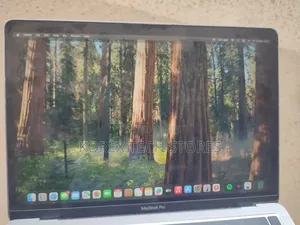 Laptop Apple MacBook Pro 2020 8GB Intel Core i5 SSD 512GB