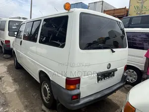 Volkswagen Transporter 2006 White