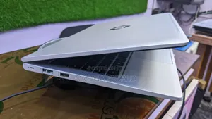 Laptop HP EliteBook 840 G8 8GB Intel Core i5 SSD 256GB