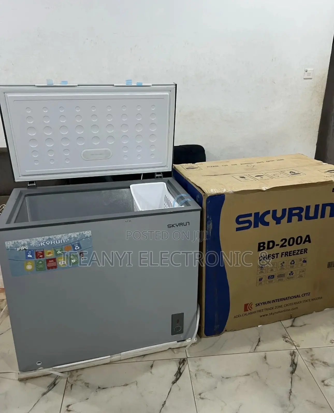 Skyrun Freezer 200l Bd-200a