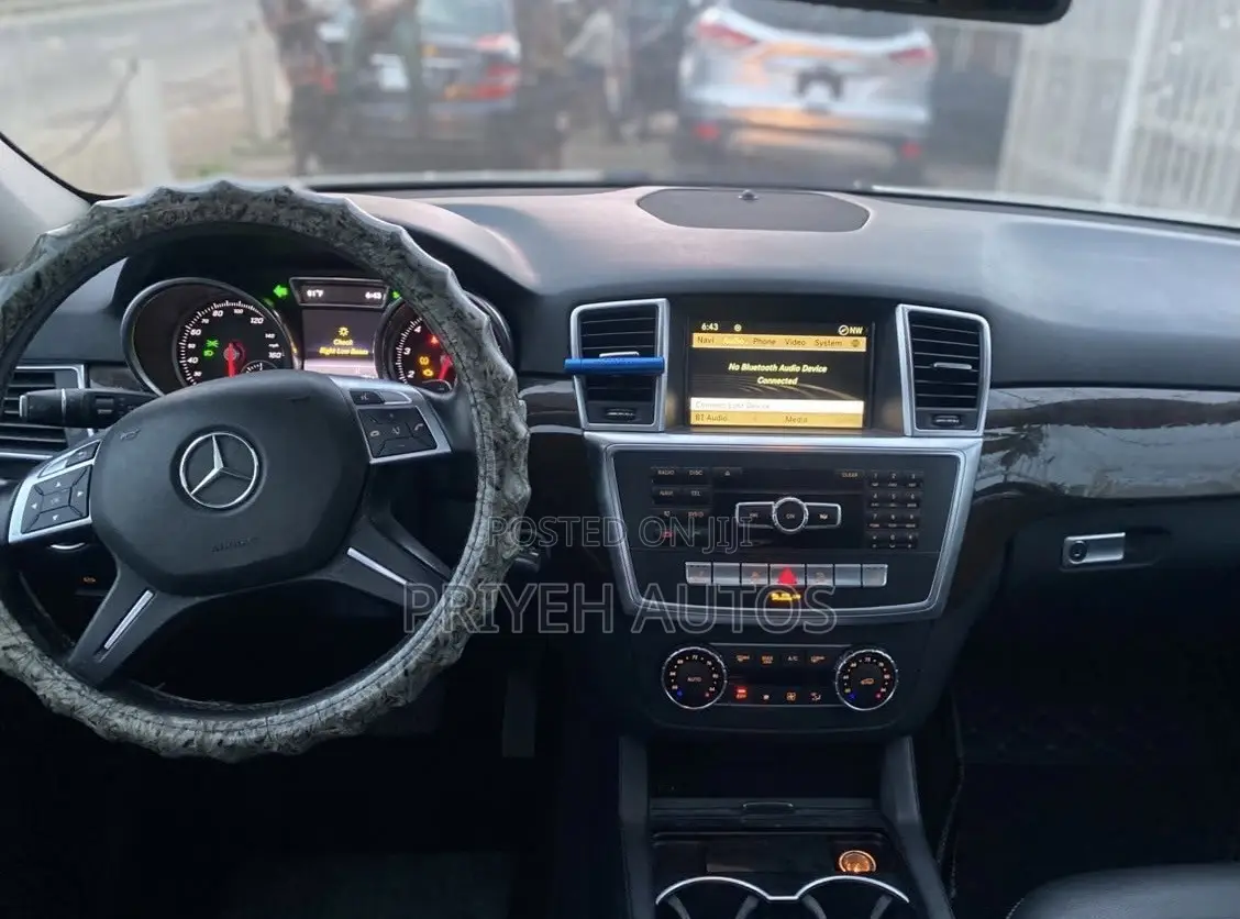 Mercedes-Benz M Class 2012 White