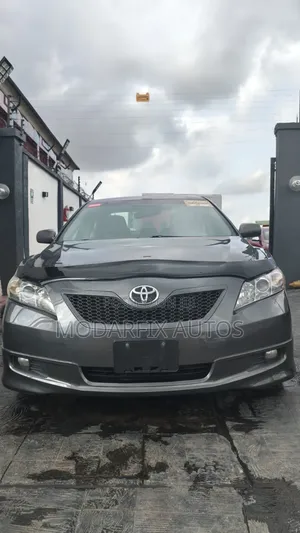 Toyota Camry SE 4dr Sedan (2.4L 4cyl 5A) 2008 Gray