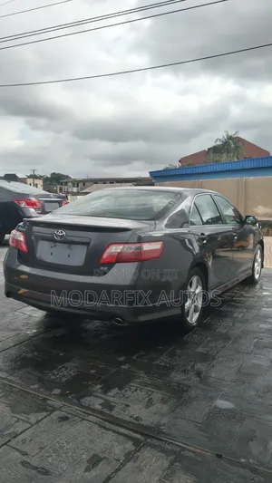 Toyota Camry SE 4dr Sedan (2.4L 4cyl 5A) 2008 Gray