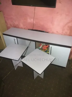 Neatly Used TV Stand With 2 White Side Stool