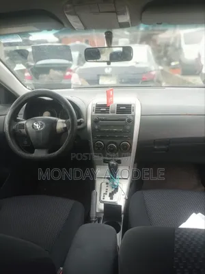 Toyota Corolla 2010 Black