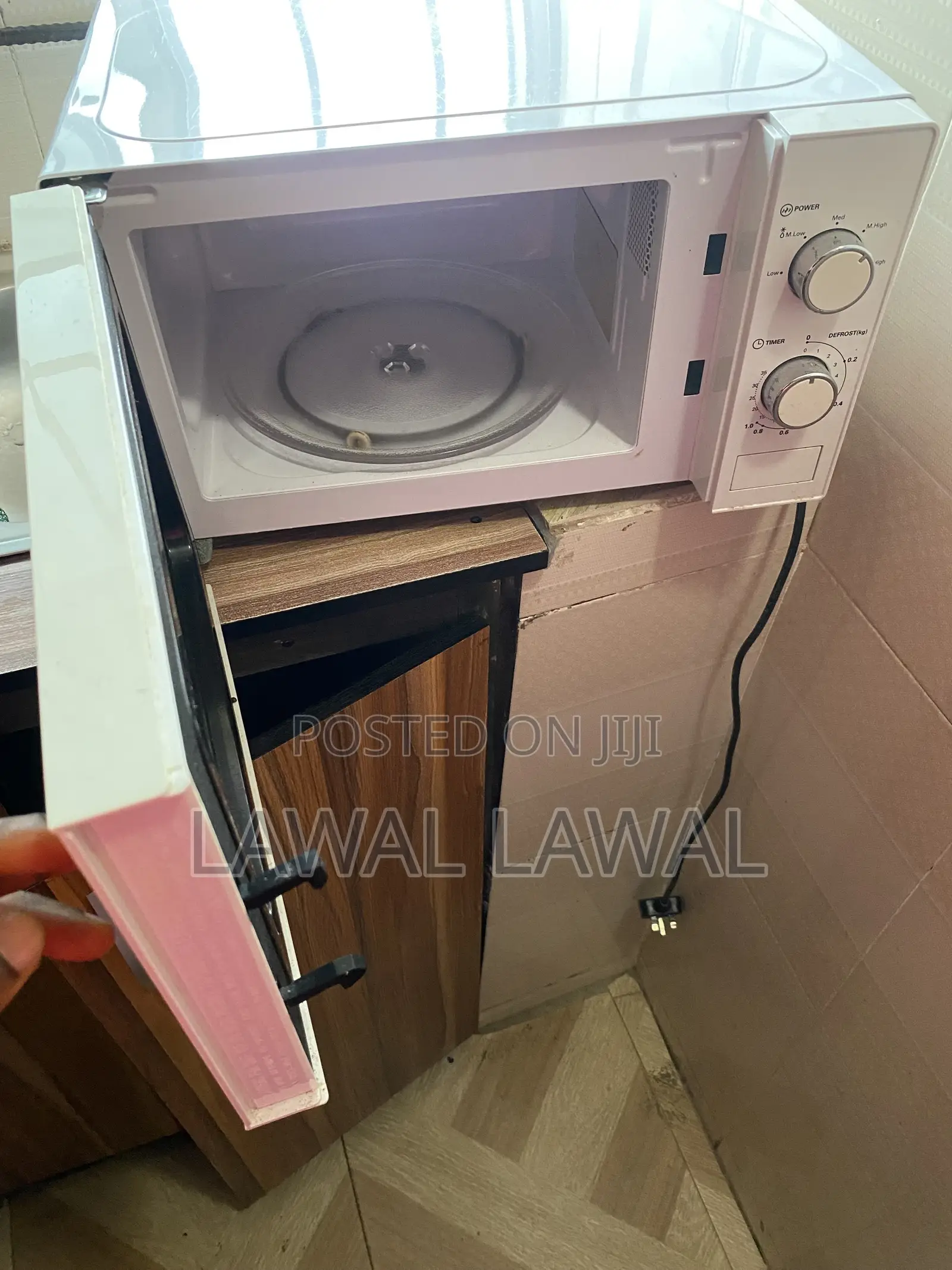 Hisense Microwave– Neatly Used, Good Condition