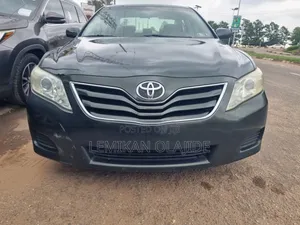 Toyota Camry 2010 Green