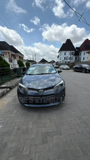 Toyota Corolla 2015 Gray