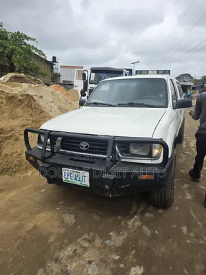 Toyota Tacoma Limited V6 4x4 Xtracab 121.9 in. WB 1998 White