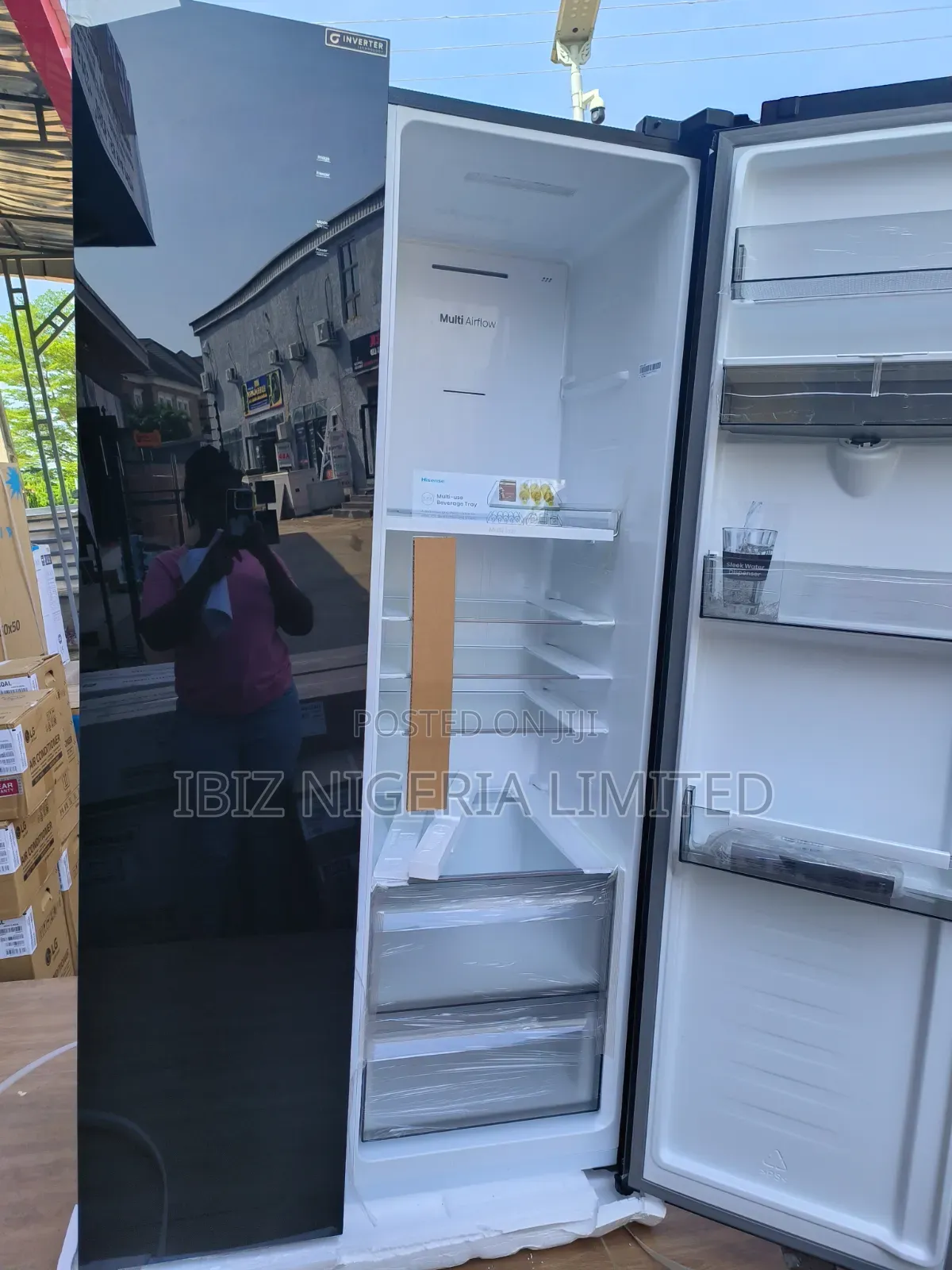 Hisense Side by Side Refrigerator (544L)