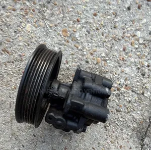 Toyota Sequoia 2000-2004 4.7l V8 Oem Power Steering Pump W/ Pulley