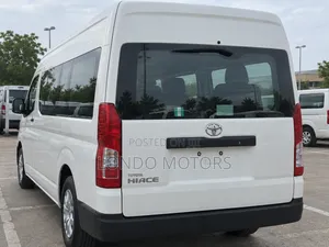 Toyota HiAce 2023 White