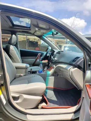 Toyota Highlander Sport 2010 Green