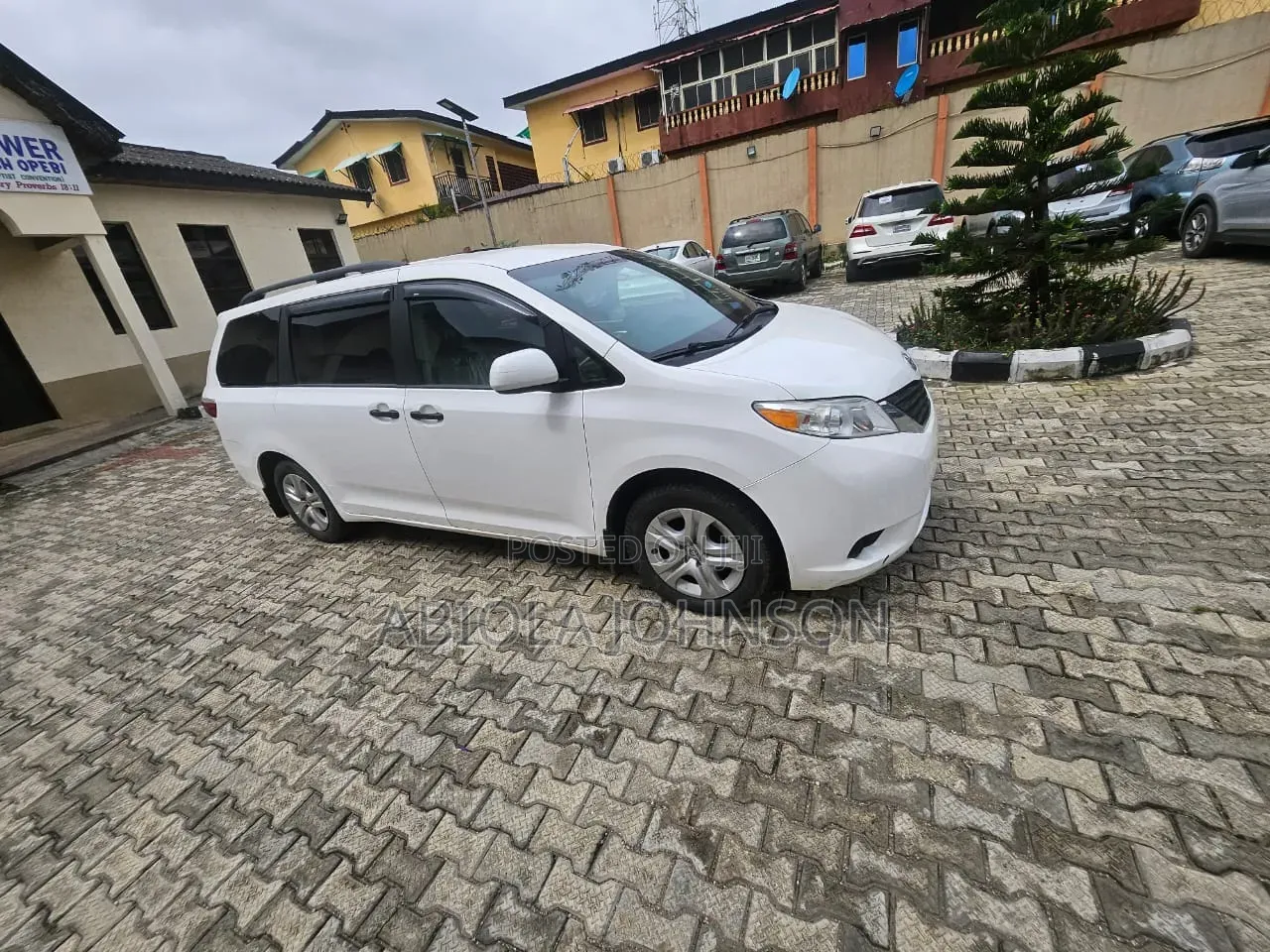 Toyota Sienna 2016 White