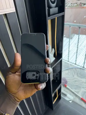Apple iPhone 11 64 GB Purple
