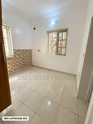2bdrm Apartment in Lekki Phase 1 for rent