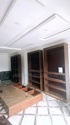 High Quality Display Shelves