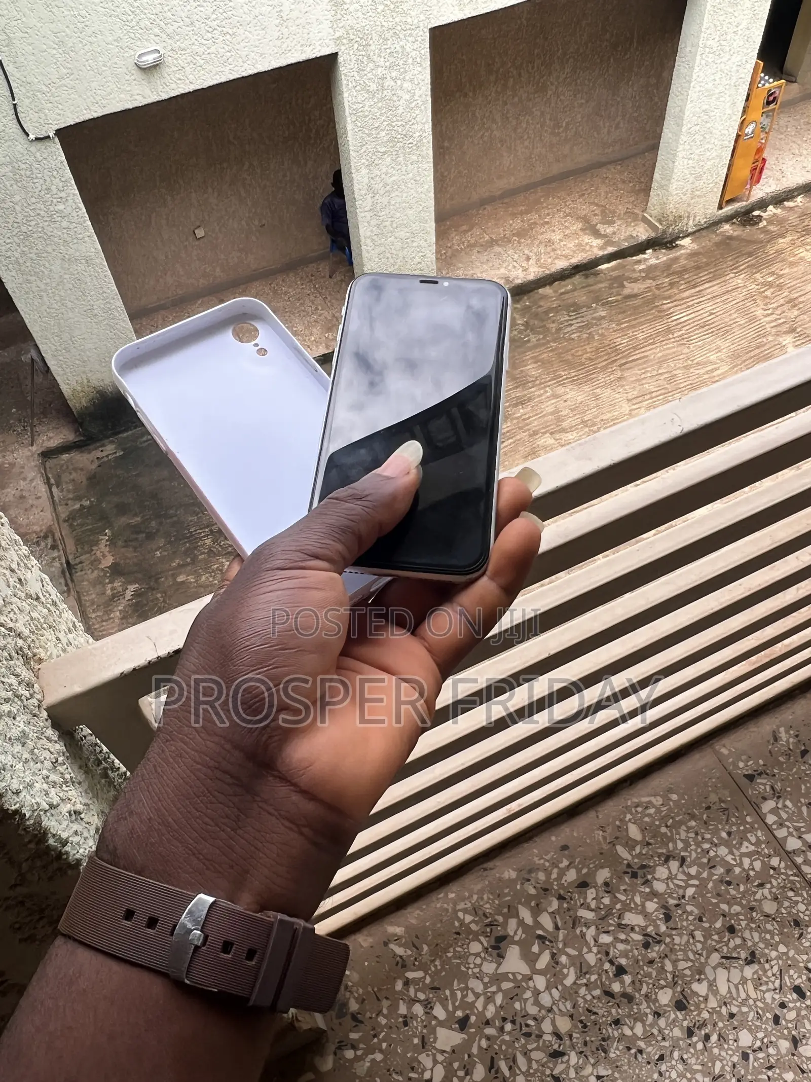 Apple iPhone XR 64 GB White
