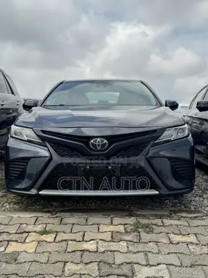 Toyota Camry 2018 Black