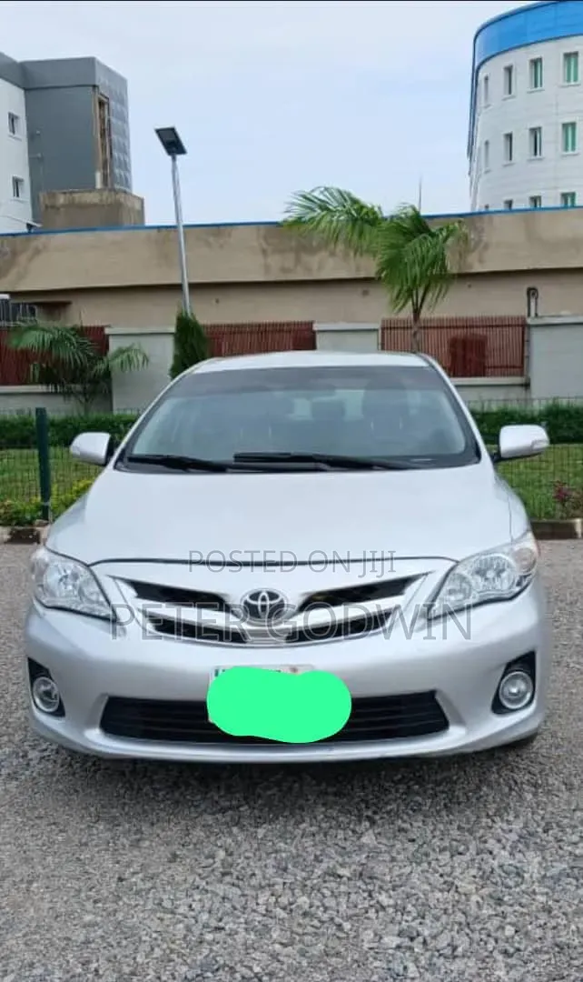 Toyota Corolla 2013 Silver