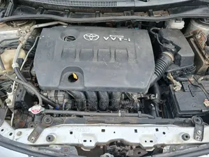 Toyota Corolla 2013 Silver