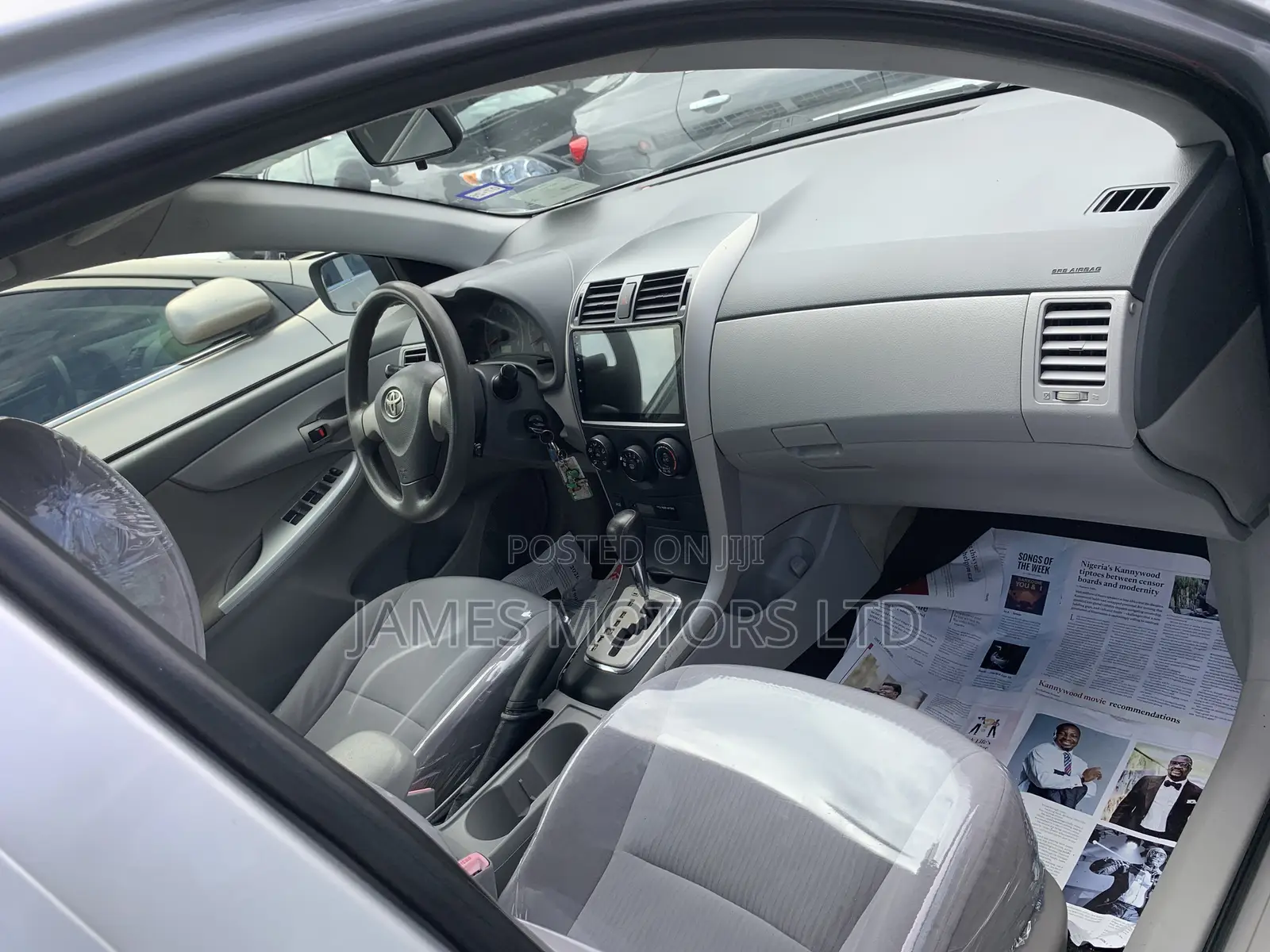 Toyota Corolla 2010 Silver
