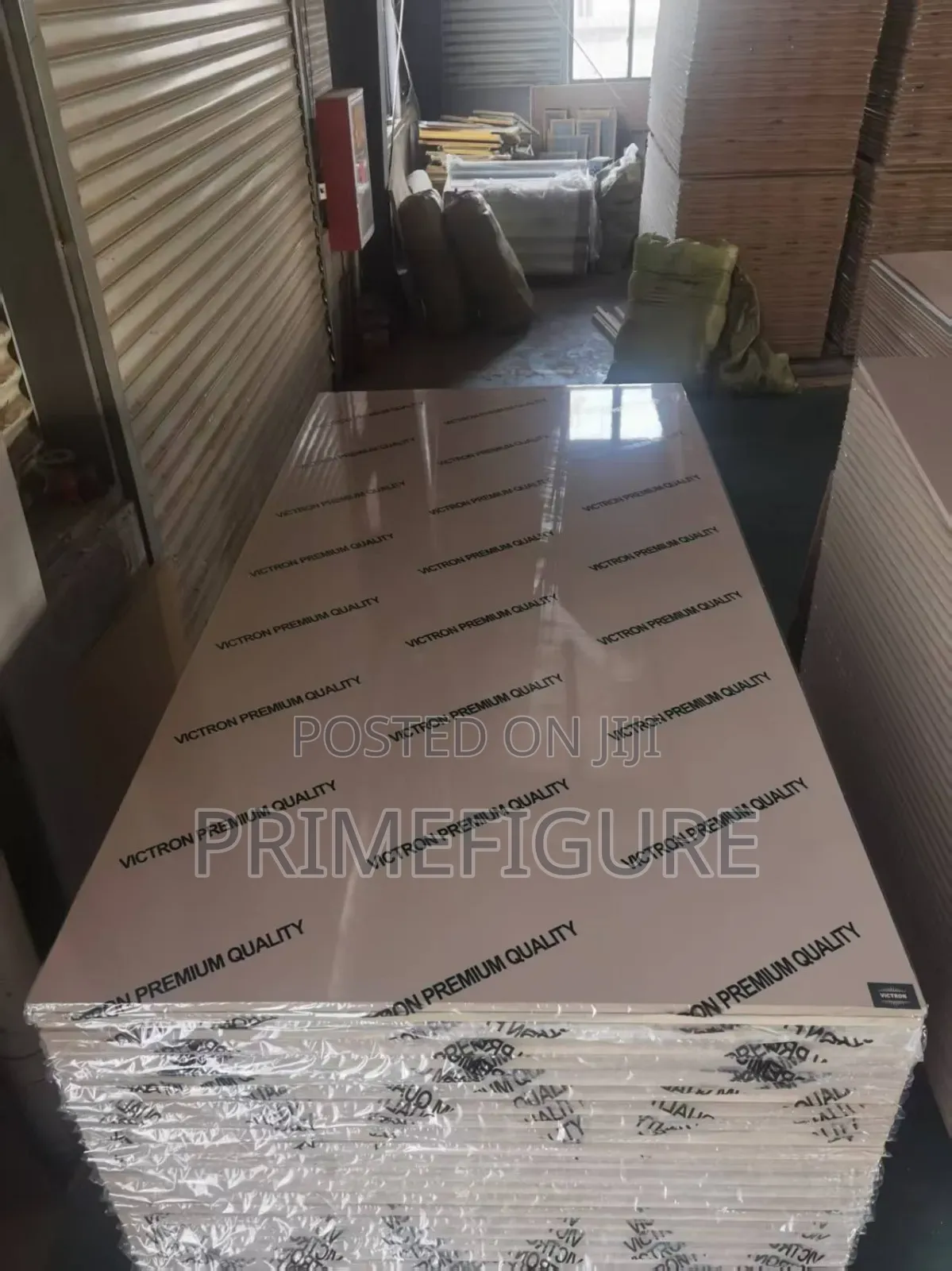 Marine Board and Acrylic Grey and White