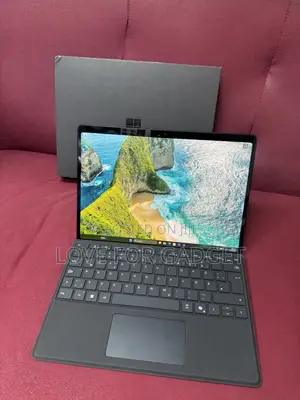 Laptop Microsoft Surface Pro 11th Edition, a Copilot+ PC 16GB SSD 1T