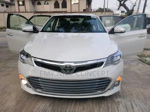 Toyota Avalon Limited Sedan FWD (3.5L 6cyl 6A) 2013 White