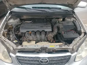 Toyota Corolla 2004 Silver