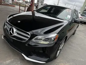 Mercedes-Benz E350 Base 4Matic Sedan AWD (3.5L 6cyl 7A) 2014 Black