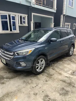 Ford Escape SE 4x4 2018 Blue