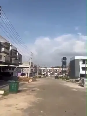6bdrm Apartment in Life Camp for sale