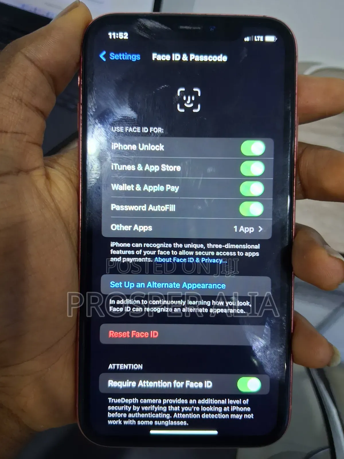 Apple iPhone XR 64 GB Red