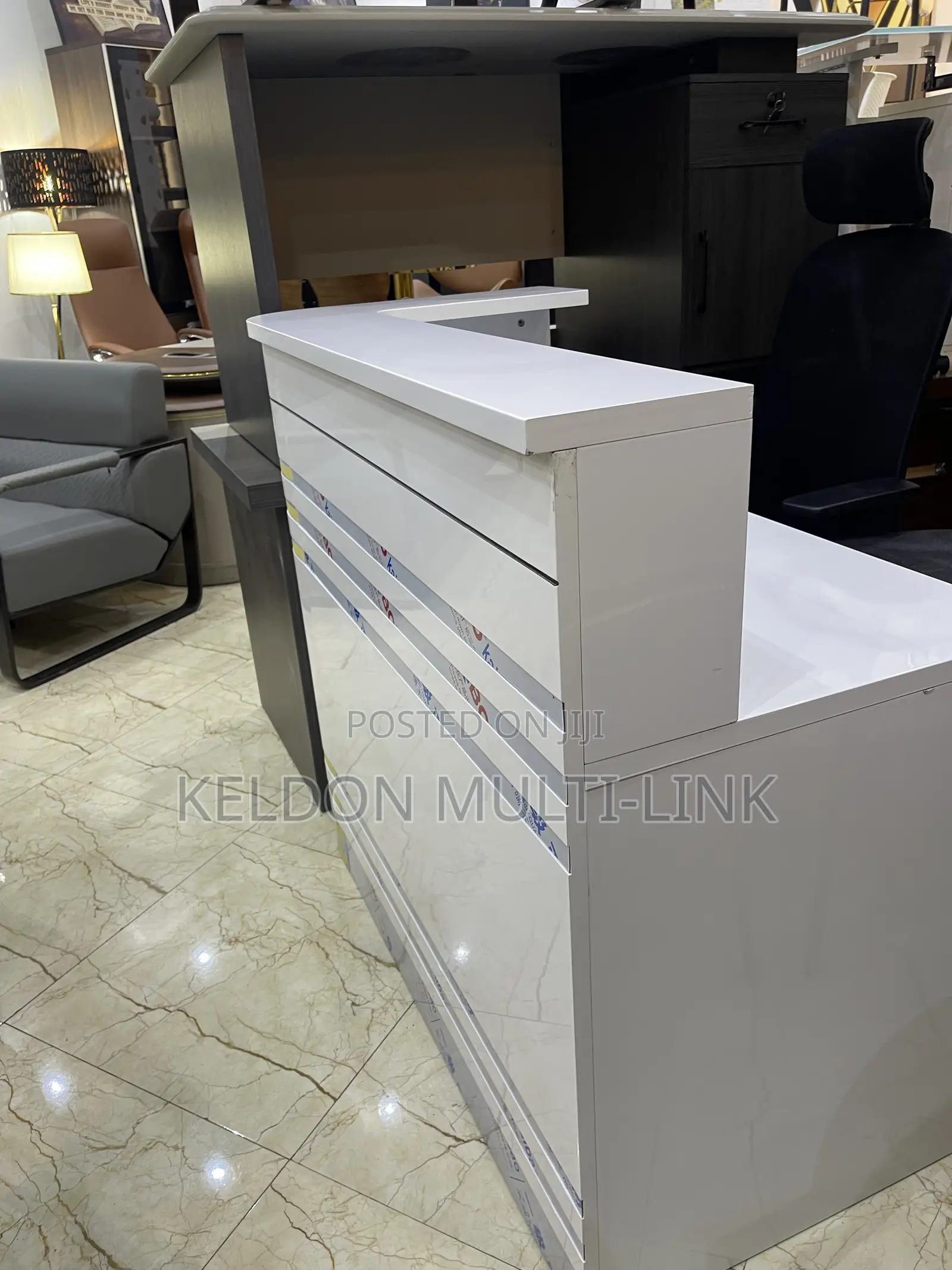 Receptionist Desk Semi Curved