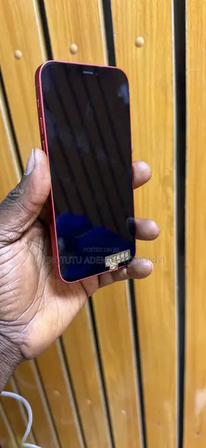 Apple iPhone 12 128 GB Red
