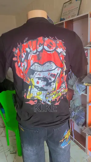 7500 Unisex Round Neck Top