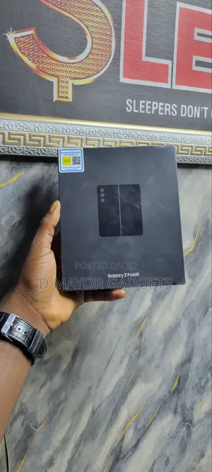 New Samsung Galaxy Z Fold 5 256 GB Black