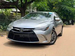 Toyota Camry SE 4dr Sedan (2.5L 4cyl 6A) 2015 Silver