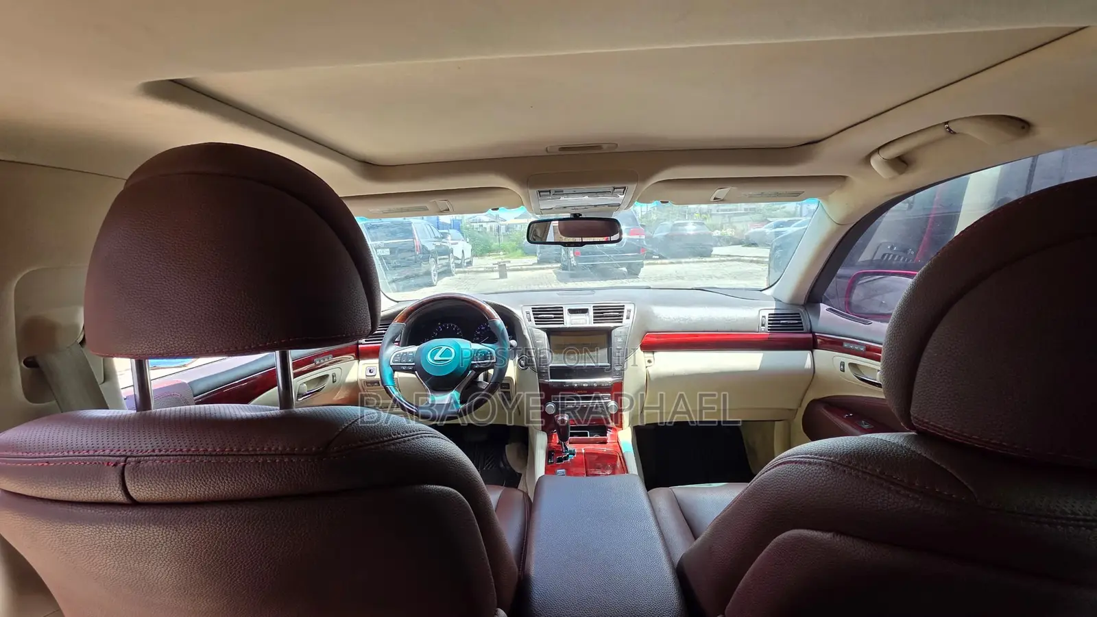 Lexus LS 2011 Red