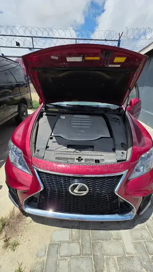 Lexus LS 2011 Red
